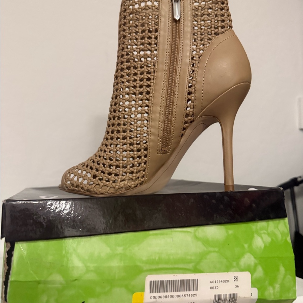 Sam Edelman Tan Woven Stiletto Heels